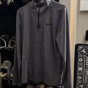 Nike Charcoal dri fit running quarter zip. Men’s M. Excellent